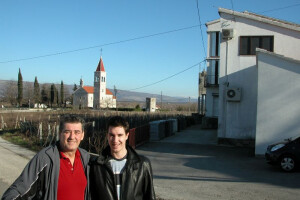 Privatna pršutana Mijukić-Prom u Runovićima