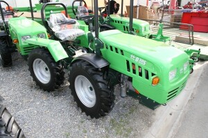 Traktor Prima TT 830 S