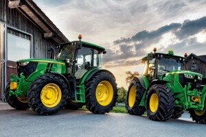 Traktor John Deere 6MC i 6RC