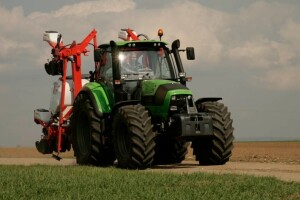 Traktor Deutz-Fahr 6
