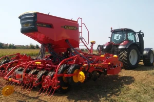 Sijačica Väderstad Rapid RDA 400S i traktor Valtra T 214 Versu