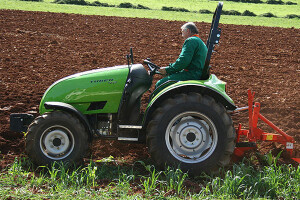 Traktor Labinprogres TPS Tuber 40