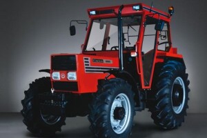 Traktor Tumosan 8000