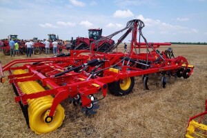 Vaderstad - prikaz mašina u radu Mađarska