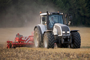 Traktor Valtra Versu
