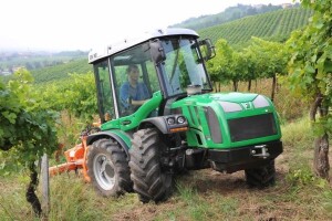 Traktor Ferrari Vega V85/V95