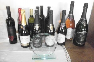 Vino Jasenka obitelji Vuglec!