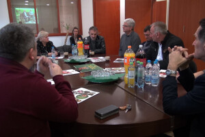 Pomoćnik ministra poljoprivrede Aleksandar Bogićević posetio gazdinstvo Matić i Rumu