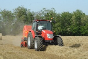 Traktor McCormick X5