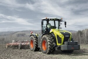Traktor Claas XERION