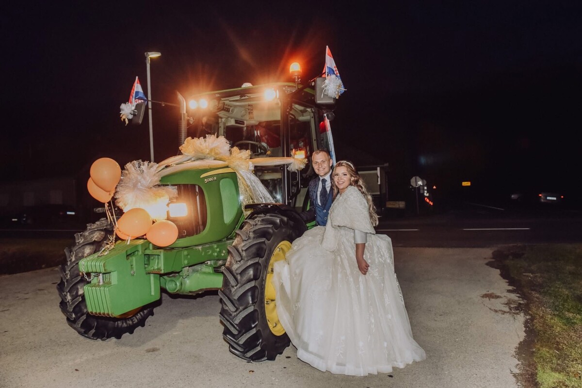 traktor žena