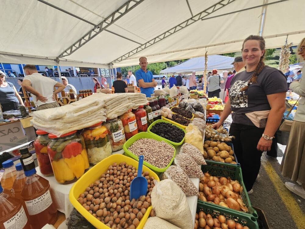 Svega u ponudi - od svježih plodova do zimnice