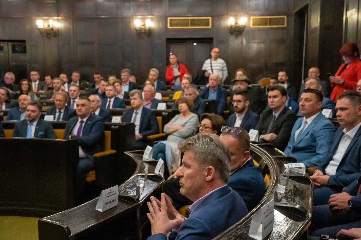 Prvi kongres peradarstva