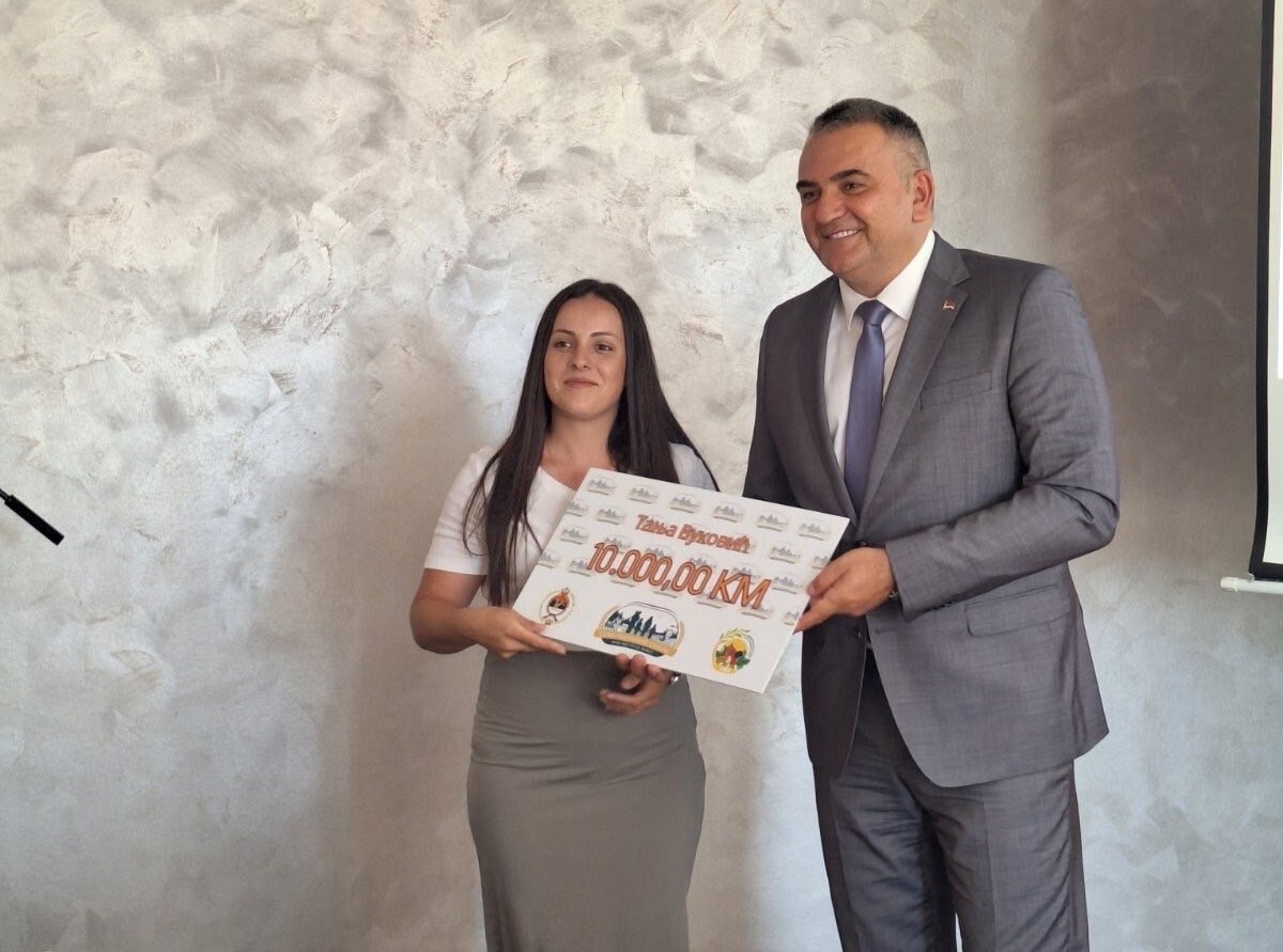 Tanja Vuković i ministar Minić