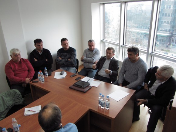 Sastanak pre protesta