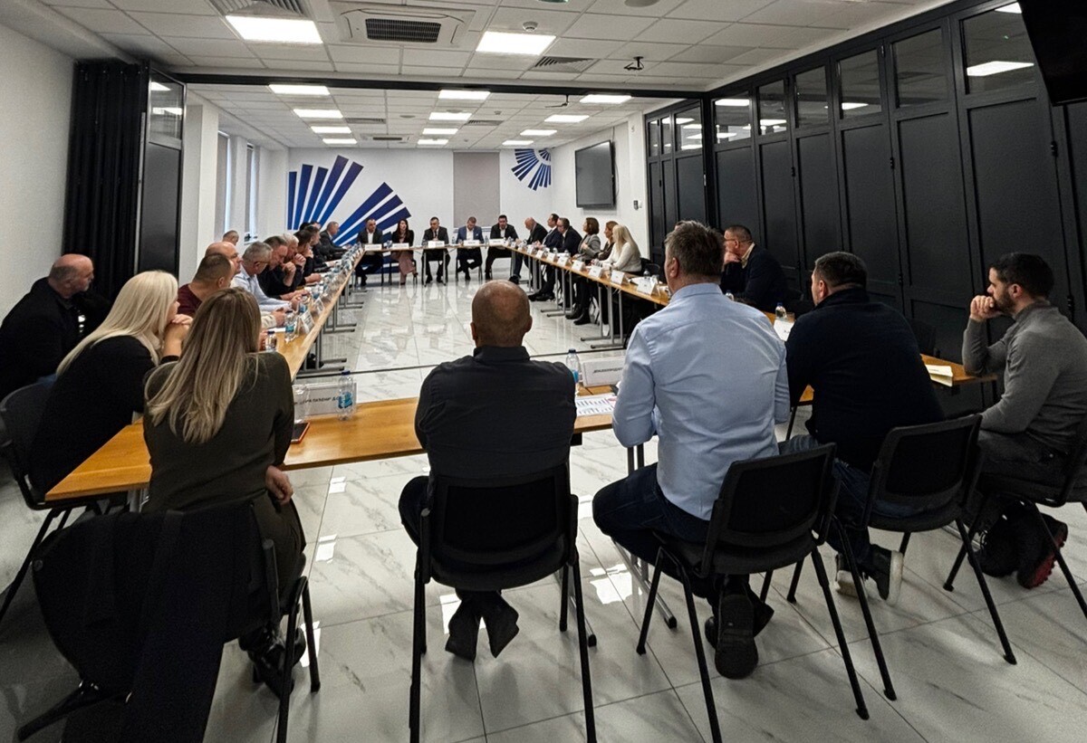 S današnjeg sastanka