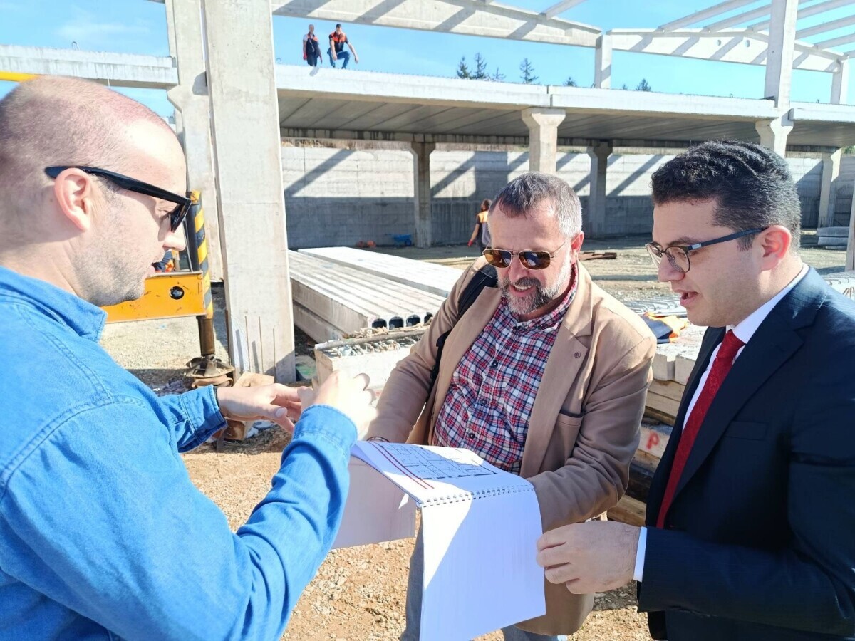Marić i Erbez sa predstavnikom TIKA-e (s lijeva na desno)