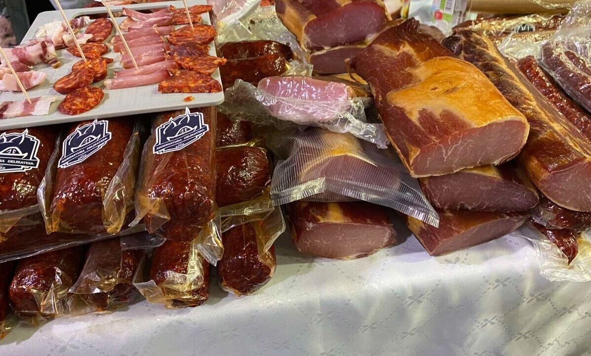 Suhomesnati proizvodi