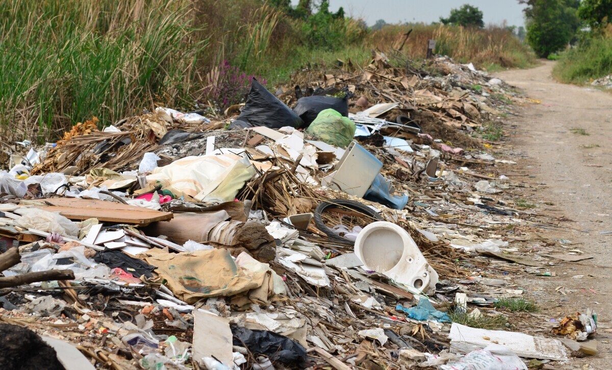 Divlji deponij smeća