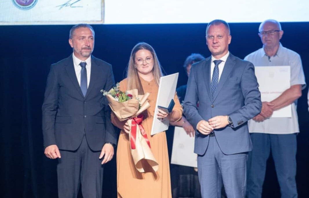 plaketa ivona