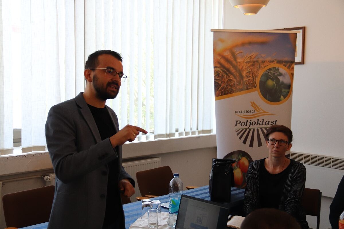 Moramo raditi na podršci mladima, kaže Ćikić