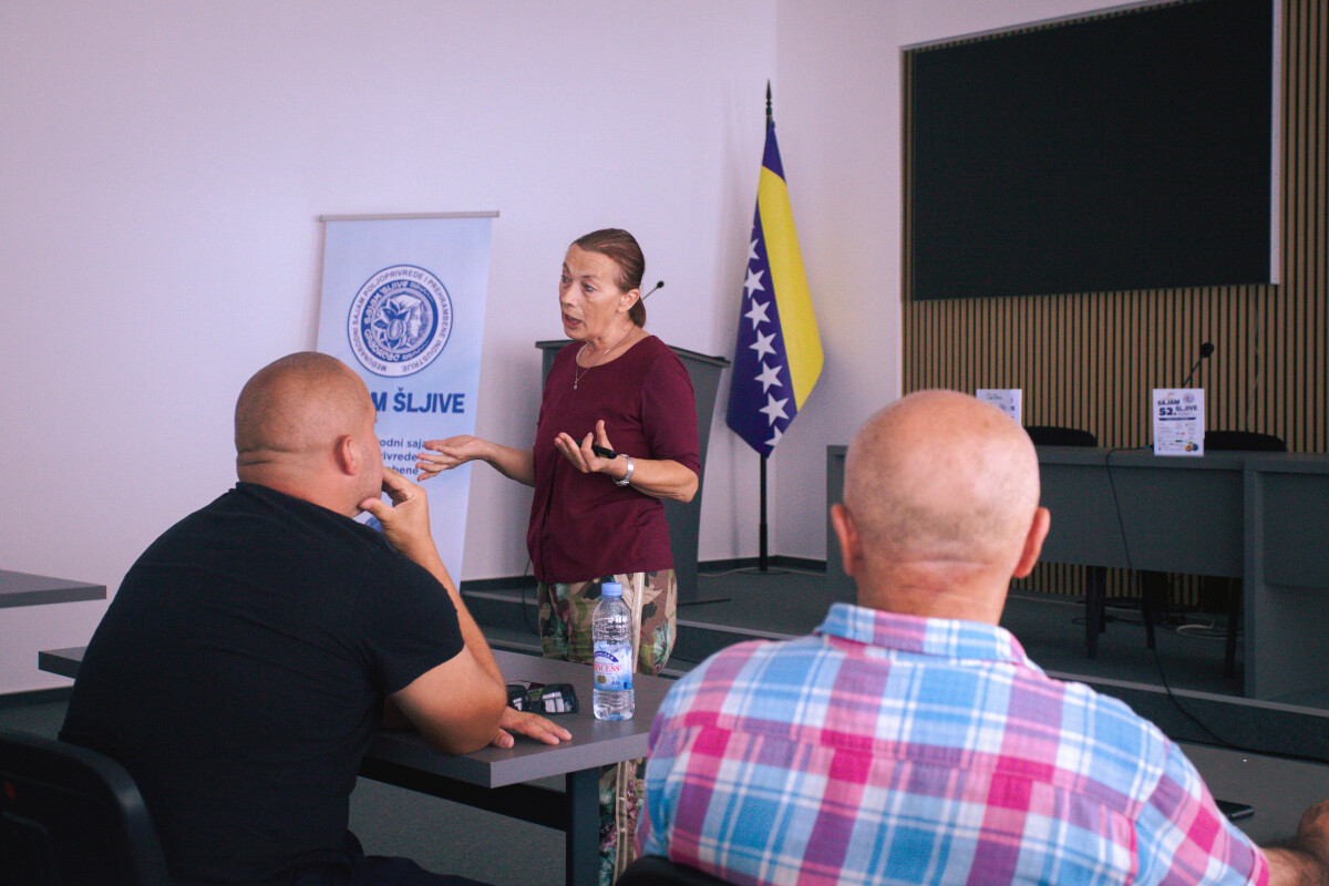 Predavanje profesorice Drkende u Gradačcu