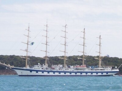 Jahta u Dubrovniku Jahta u Dubrovniku