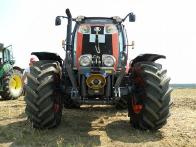 Velika prezentacija Kubota traktora i Ilgi priključaka Velika prezentacija Kubota traktora i Ilgi priključaka