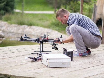 Nenad Balaban sa dronom