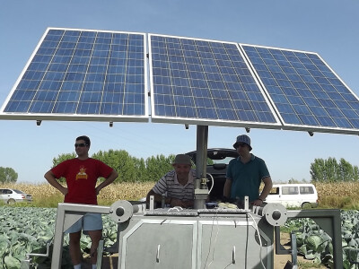 Mobilni robotizovani solarni elektrogenerator Mobilni robotizovani solarni elektrogenerator