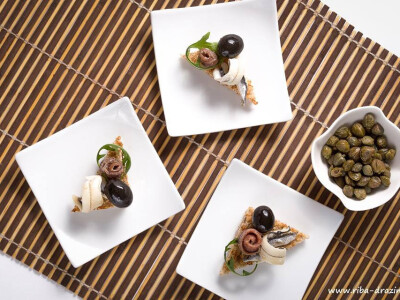 Kapare, slane srdele i inćuni