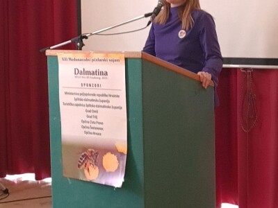 13. MEĐUNARODNI PČELARSKI SAJAM DALMATINA U SPLITU 13. MEĐUNARODNI PČELARSKI SAJAM DALMATINA U SPLITU