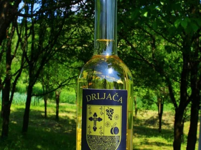 Imanje Rajnovača - rakije i likeri