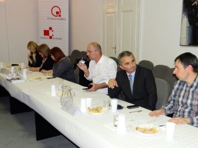 14. Edukacijsko ocjenjivanje kvalitete voćnih rakija i likera u HGK ŽK Osijek