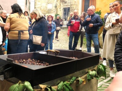 14. Kestenijada u Oprtlju privukla više od nekoliko tisuća posjetitelja
