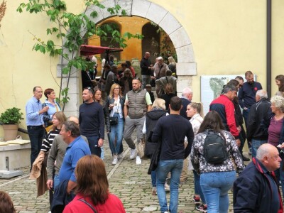 14. Kestenijada u Oprtlju privukla više od nekoliko tisuća posjetitelja