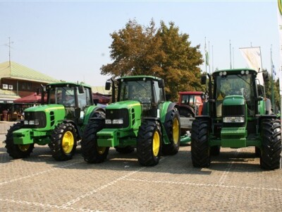 John Deere, Novocommerce d.o.o