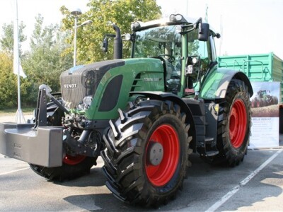 Najveći, najjači i najskuplji traktor na sajmu