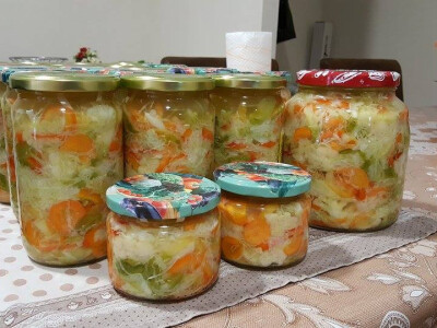 Sve je spremno u teglicama