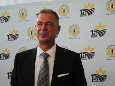 145 godina Poljoprivrednog instituta Osijek 145 godina Poljoprivrednog instituta Osijek