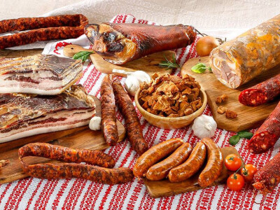 Suhomesnati proizvodi OPG -a Bedeković