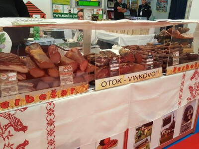 Suhomesnati proizvodi