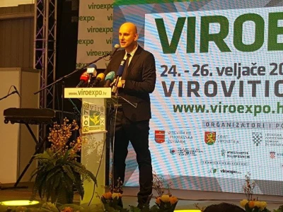 Ministar Tolušić