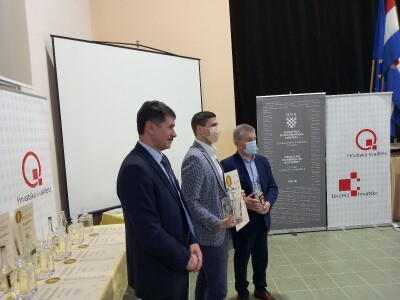 17. ocjenjivanje kvalitete rakija i likera u Semeljcima 17. ocjenjivanje kvalitete rakija i likera u Semeljcima