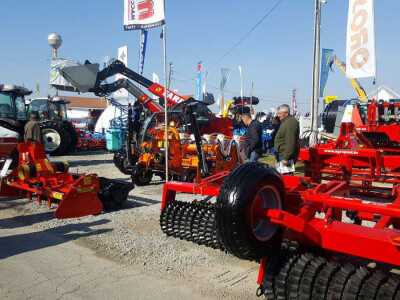 Velika ponuda mehanizacije