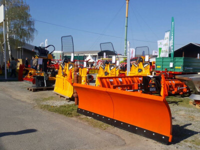 Velika ponuda mehanizacije