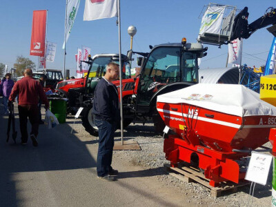 Velika ponuda mehanizacije