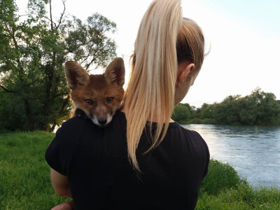 Teo i Ivana pored Une Teo i Ivana pored Une