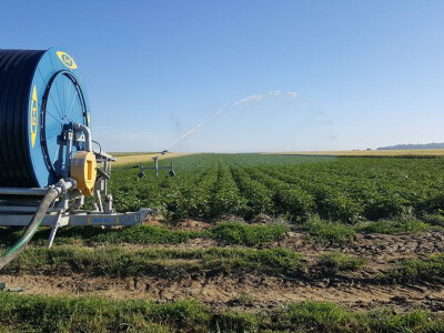 Uređaj za žedna polja