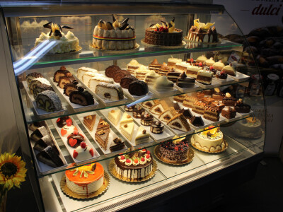 Angelo, proizvodnja slastica Paule Vals